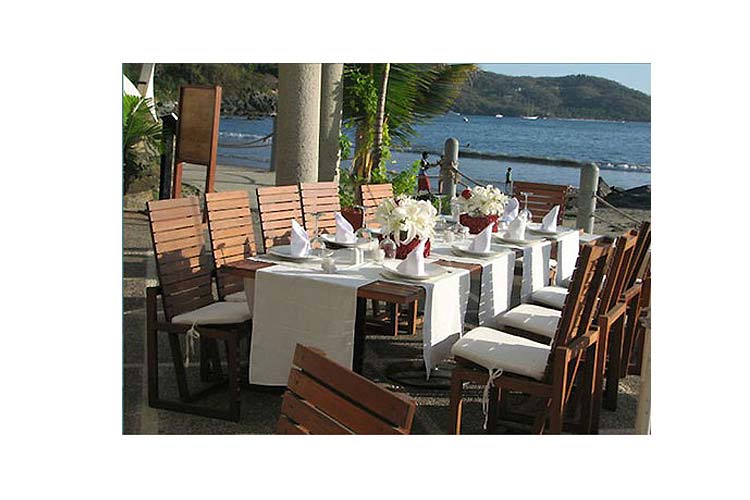 Outdoor Restaurant - Hotel Aura del Mar - Zihuatanejo