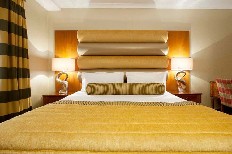 Superior Room - Carlton George Hotel - Glasgow
