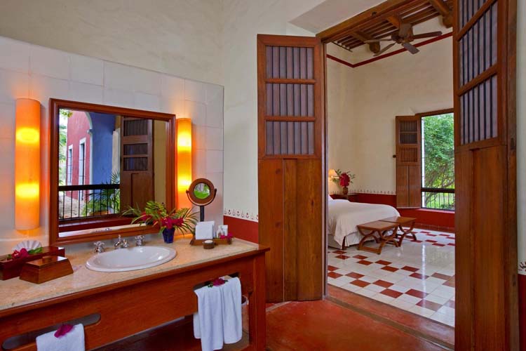 Superior Room - The Hacienda Santa Rosa - Santa Rosa