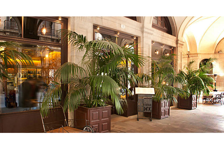 Facade - Hotel DO: Plaça Reial - Barcelona