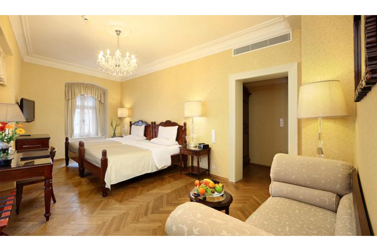 Double Room - Dominican Hotel - Prague