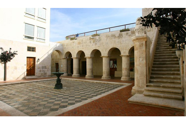 Courtyard at Daytime - Casa Andina Private Collection Arequipa - Arequipa