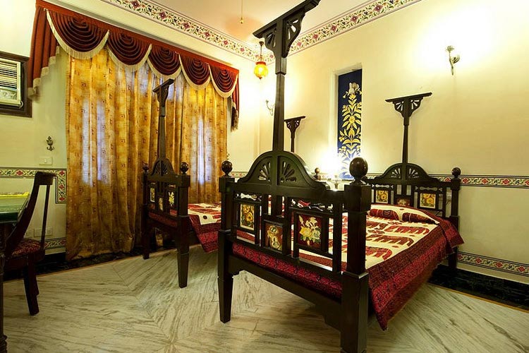 Rooms and Suites - Umaid Mahal - Jaipur