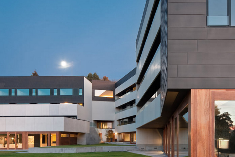 Facade - Alma Pamplona - Muga de Beloso - Pamplona