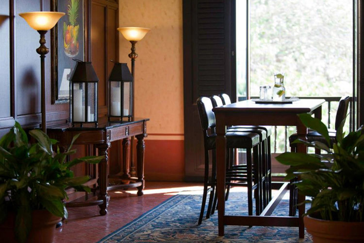 Veranda Terrace - Hotel el Convento - Old San Juan