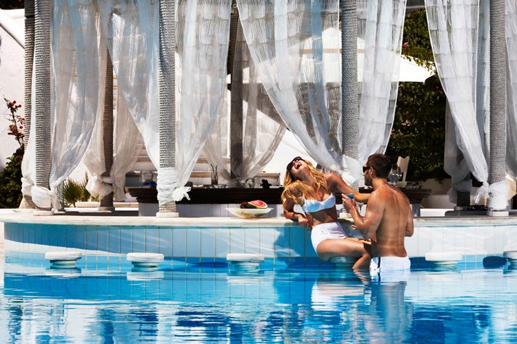 Cocktail Swim Up Bar - Kivotos Mykonos Hotel - Mykonos