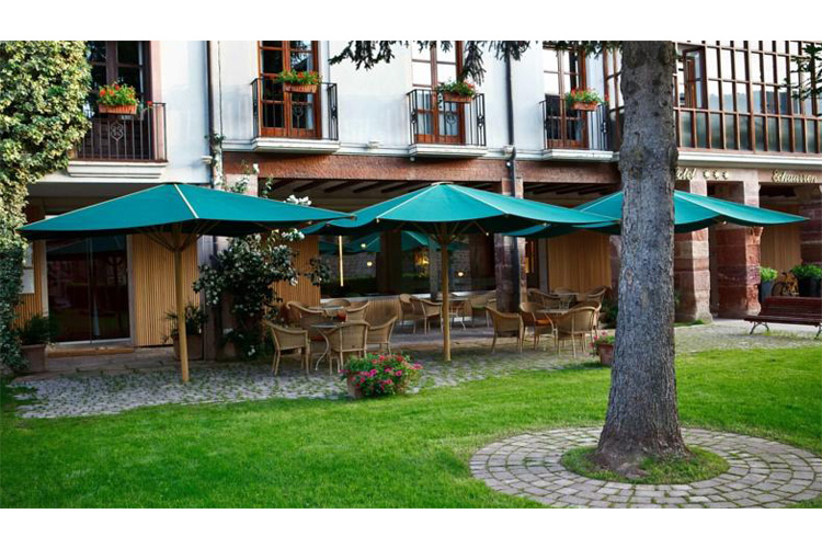 Terrace - Hotel Echaurren - Ezcaray