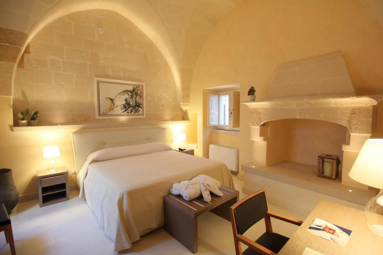 Standard Double Room - Corte Borromeo - Manduria