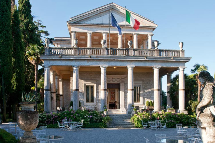 Facade - Villa Cortine Palace Hotel - Sirmione 