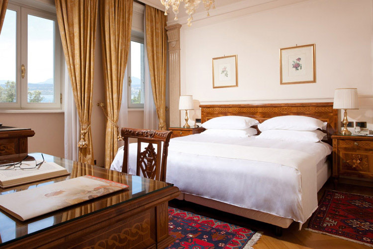 Comfort Room - Villa Cortine Palace Hotel - Sirmione 