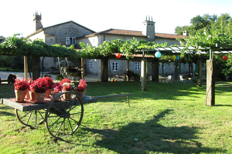 Exteriors - Casa Grande de Soutullo - Coles