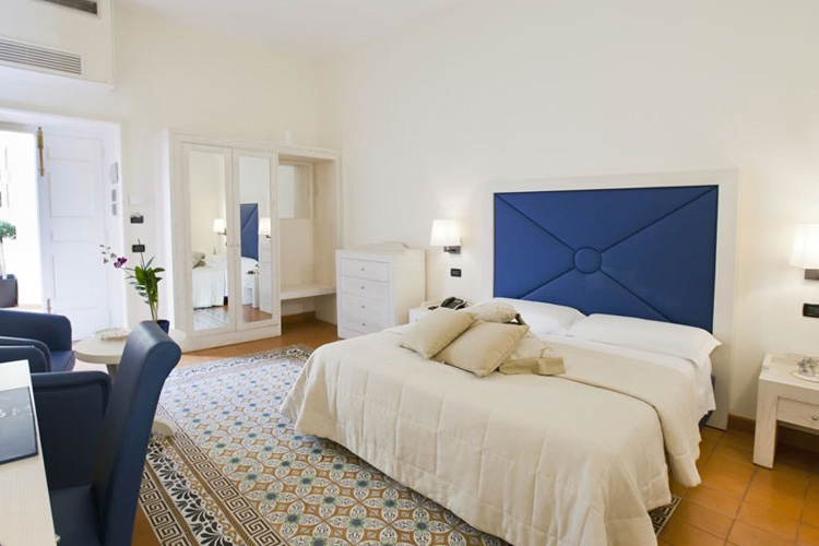 Superior Room - Maison Tofani - Costa de Sorrento