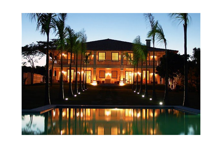 Facade at Night - Casa Grande de Säo Vicente - Arraial d'Ajuda