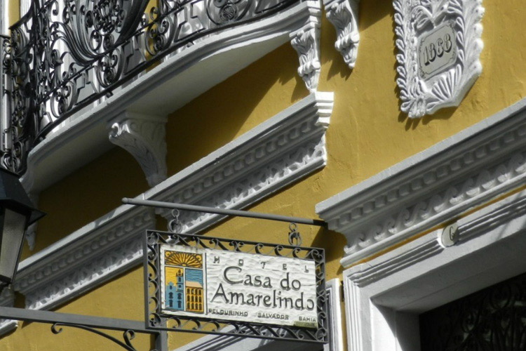 Facade - Casa do Amarelindo - Salvador
