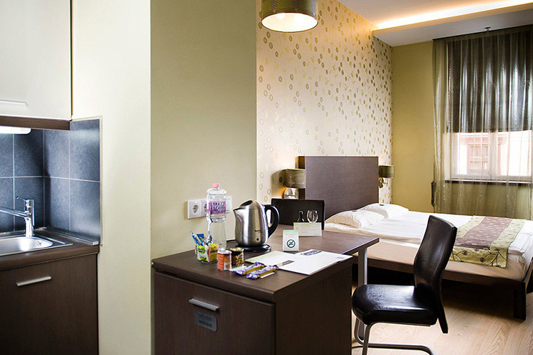 Executive Double Room - Opera Garden Hotel & Apartments - Budapest
