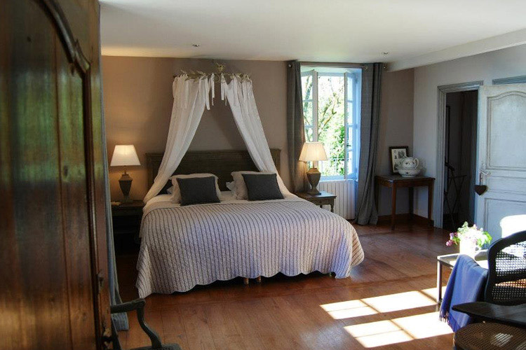 Guest Rooms - Manoir de Malagorse - Cuzance