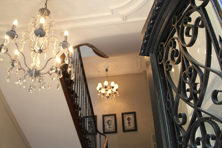 Details of Interiors - La Maison des Courtines - Beaune