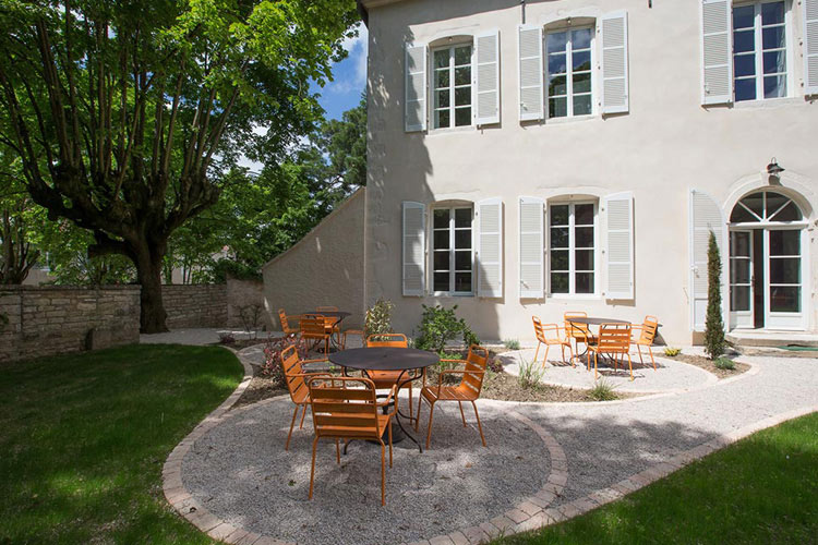 Terrace - Le Clos des Tilleuls - Demigny