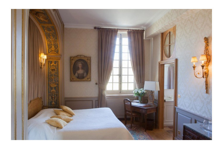 Marie Leszczynska Luxury Room - Château de Bourron - Bourron-Marlotte