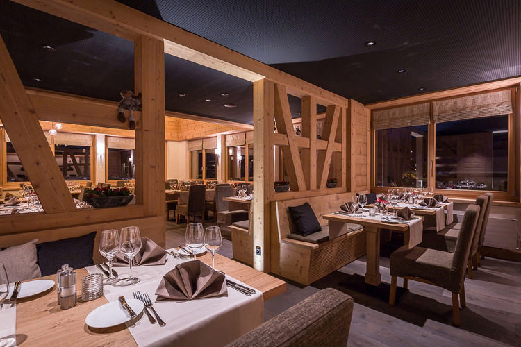 Restaurant - Hotel Spitzhorn - Saanen