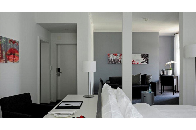 Rooms and Suites - Hotel Vitznauerhof - Vitznau