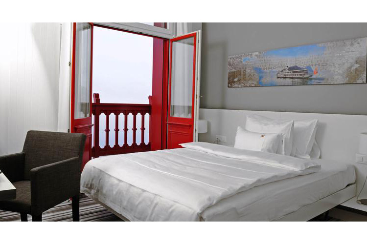 Rooms and Suites - Hotel Vitznauerhof - Vitznau