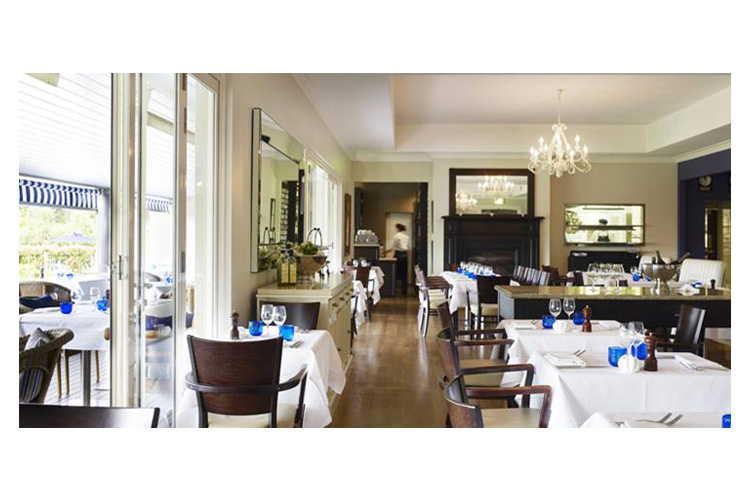 Bells at Killcare Boutique Hotel, a boutique hotel in Killcare Heights