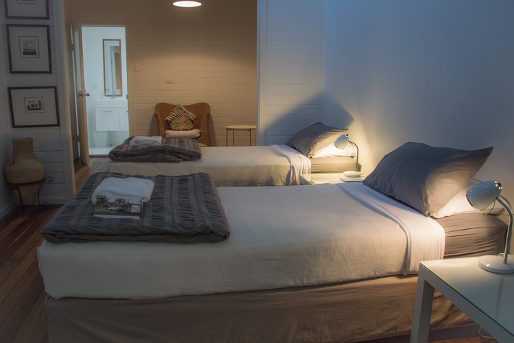 Double Room - Byron Springs Guesthouse - Byron Bay