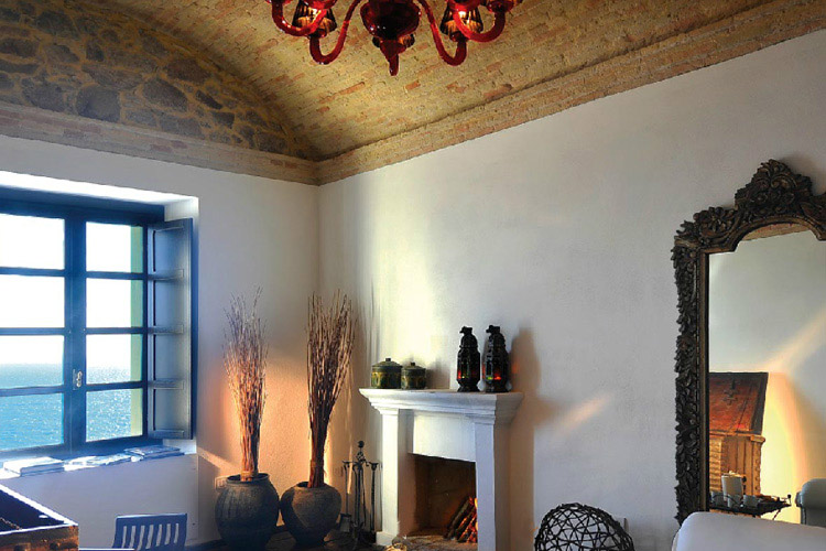 Interiors - Faro Capo Spartivento - Domus de Maria