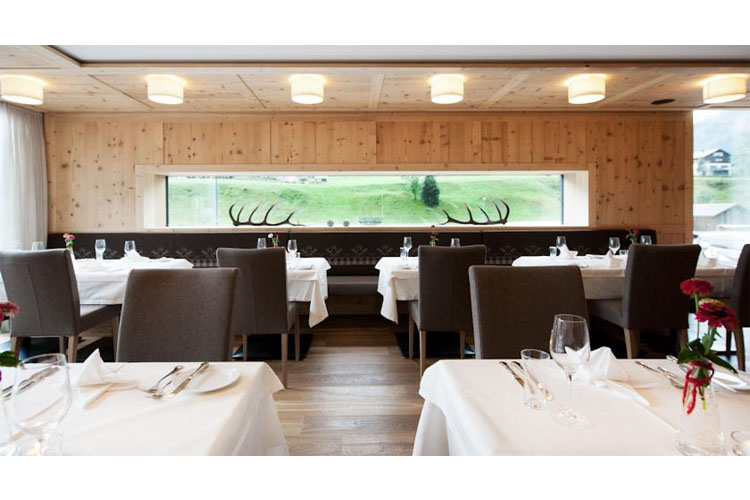 Dining Room - Hubertus Au - Au