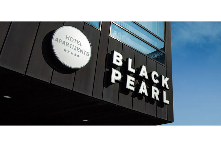Facade - Black Pearl Apartment Hotel - Reykjavik