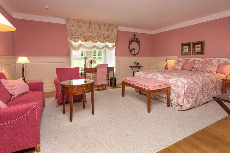 Deluxe Double Room - Schlosshotel Münchhausen - Aerzen