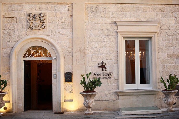 Facade - Don Totu - Dimora Storica - San Cassiano