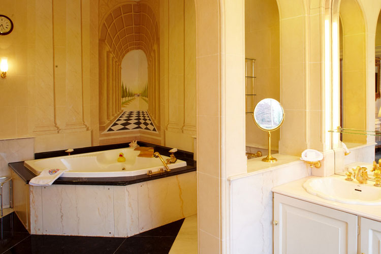 Viceroy Bathroom - The K Club - Straffan