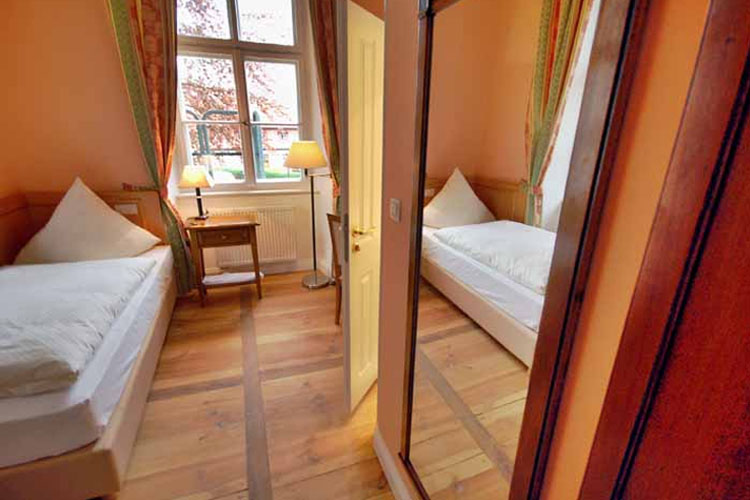Individual Room - Schloss Burgellern - Schesslitz