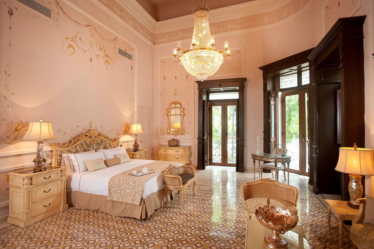 Imperial Suite - Mansion Mérida on the Park - Merida