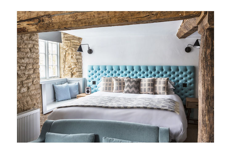 Double Room 04 - The Old Stocks Inn - Stow on the Wold