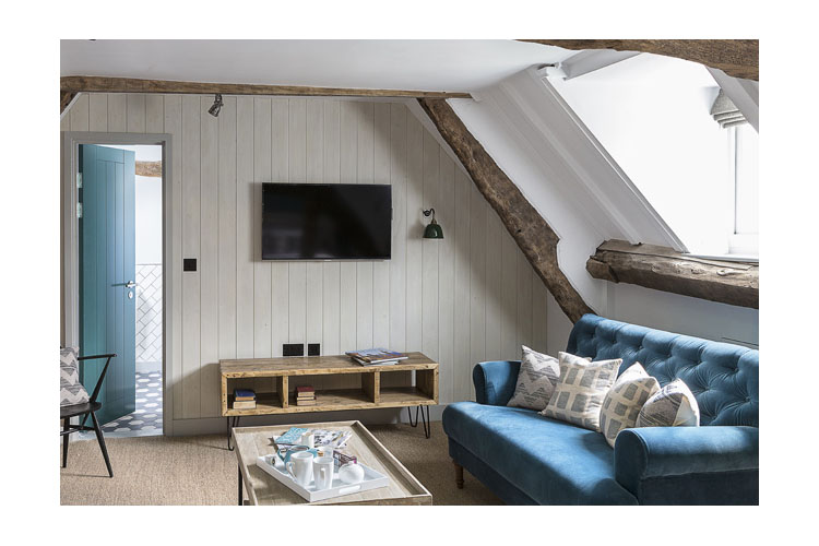 Double Room 21 - The Old Stocks Inn - Stow on the Wold