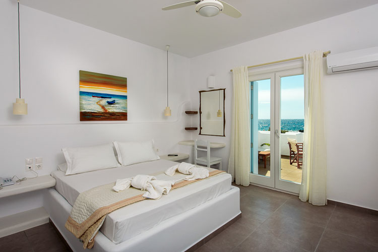 Double Room - Tania Milos - Pollonia