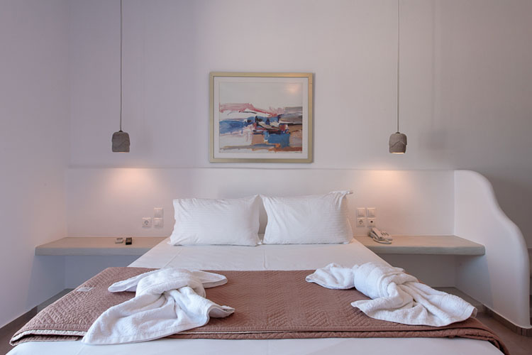 Double Room - Tania Milos - Pollonia