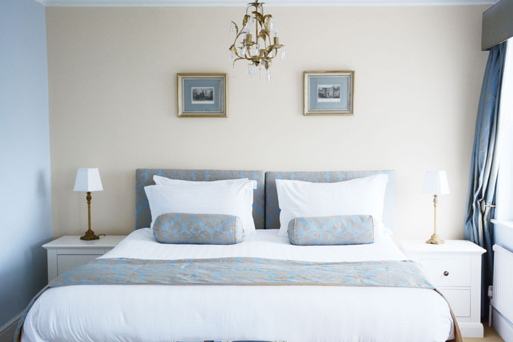Princess Caroline Apartment - Pier View Self Catering Luxury Apartments - Southend-on-Sea