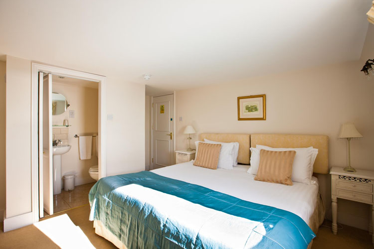 Pier View Apartment - Pier View Self Catering Luxury Apartments - Southend-on-Sea