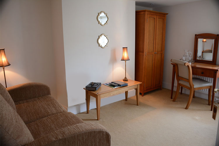 Pier View Apartment - Pier View Self Catering Luxury Apartments - Southend-on-Sea