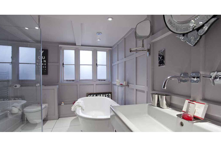 Bathroom - The Black Horse - Fulmer