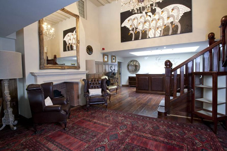 Reception - The White Swan Hotel - Stratford-upon-Avon