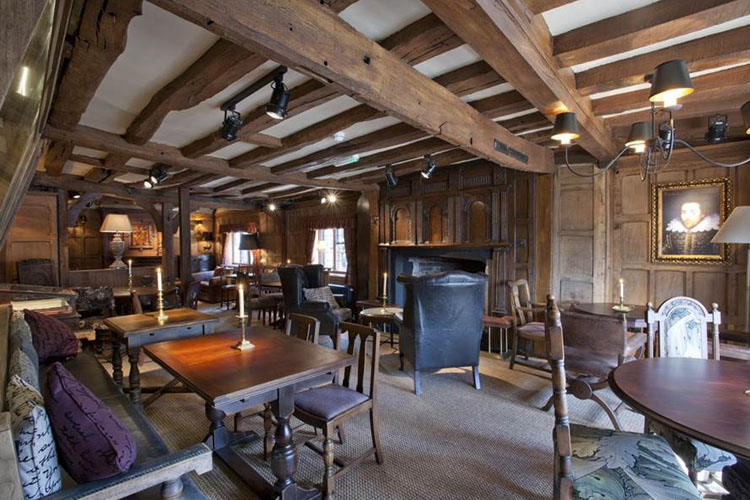 Lobby - The White Swan Hotel - Stratford-upon-Avon