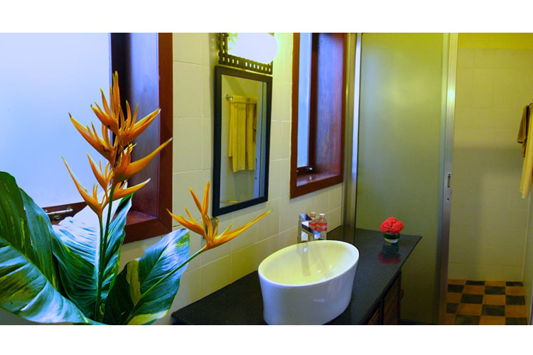 Bathroom - Maisons Wat Kor - Battambang