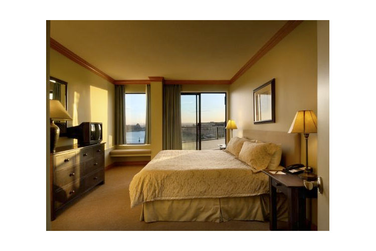 Penthouse Suite - Victoria Regent Waterfront Hotel & Spa - Victoria