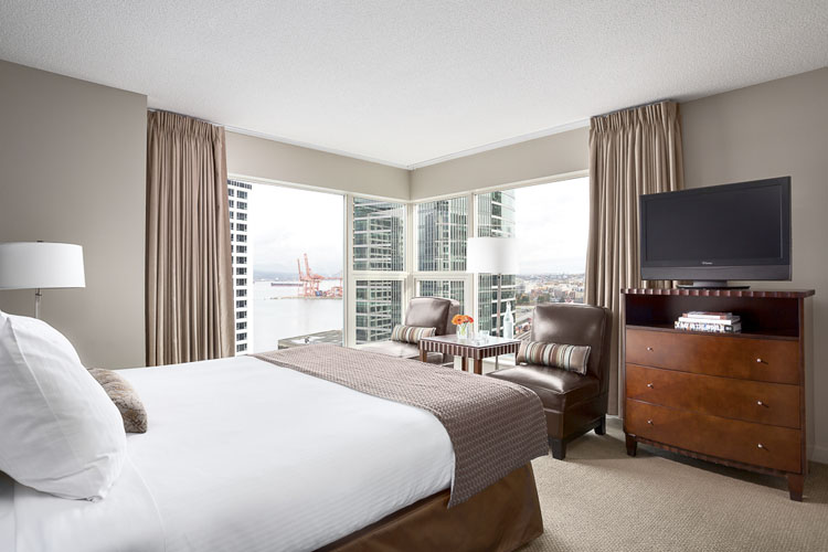 Suite - Auberge Vancouver Hotel - Vancouver