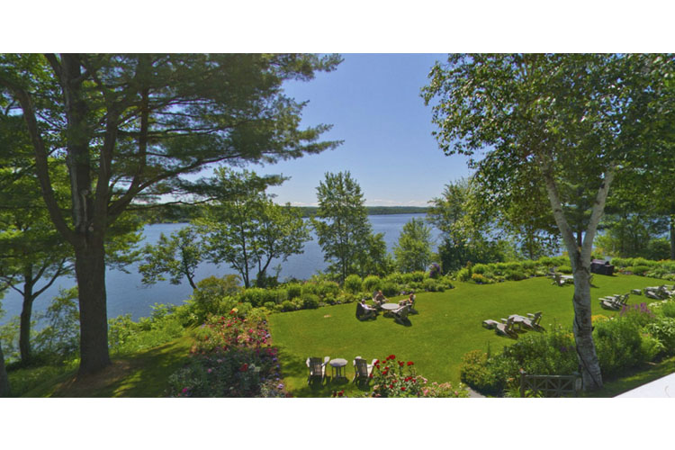 Garden - Manoir Hovey - North Hatley